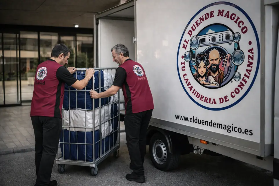 Logística y organización de ropa de usuario en lavandería industrial